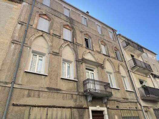 Appartement à vendre 88 000 € 4 pièces 3 chambres 85,4 m² Étage 3/4 Saint-Ambroix 30500