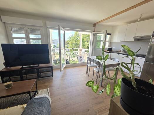 Appartement à vendre 158 000 € 1 pièce 33 m² Étage 2/2 Pessac 33600