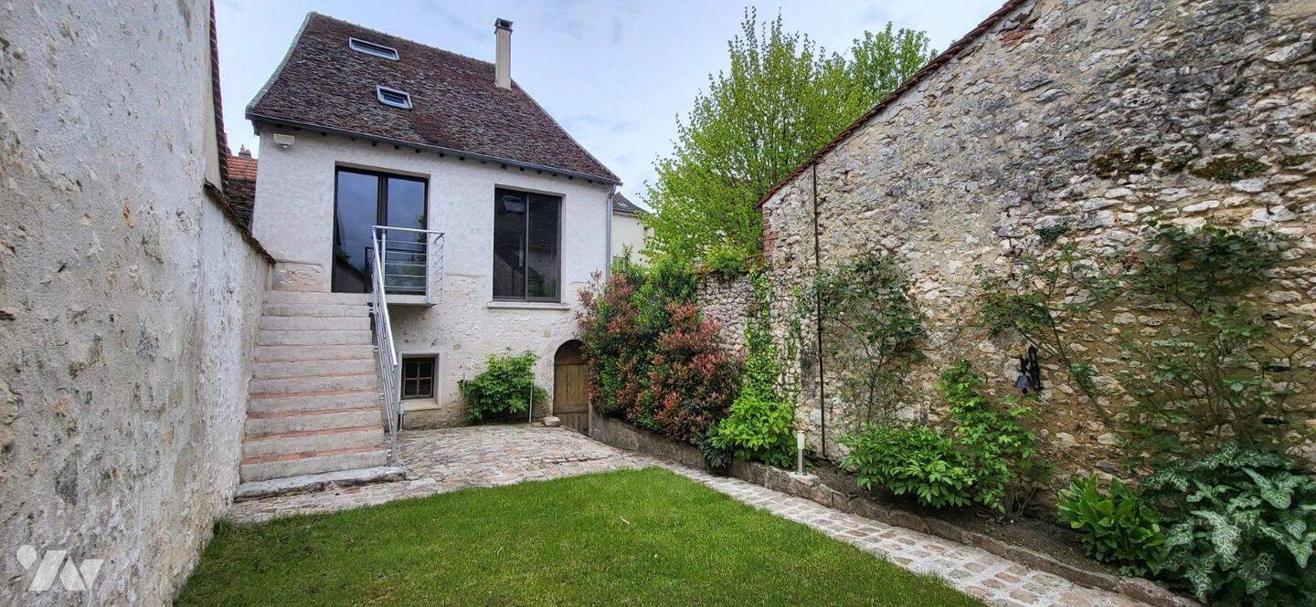 Maison 4 pièces 143 m² · à Provins · 143 m² · 408 720 €