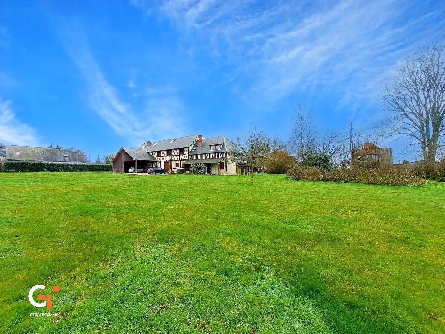 Maison 6 pièces 228 m² · à La Trinité-de-Thouberville · 228 m² · 420 000 €