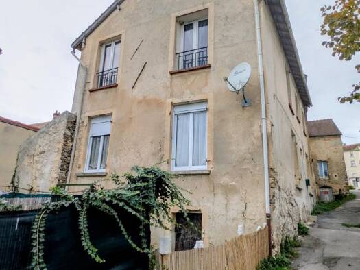 Maison de ville à vendre 139 000 € 4 pièces 3 chambres 111,8 m² 232 m² de terrain Crouttes-sur-Marne 02310