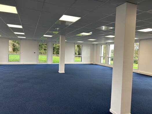 Espace bureau à louer 1 506 € 108,3 m² de bureaux divisible de 108 m² à 108 m² Birochère-Joselière Pornic 44210