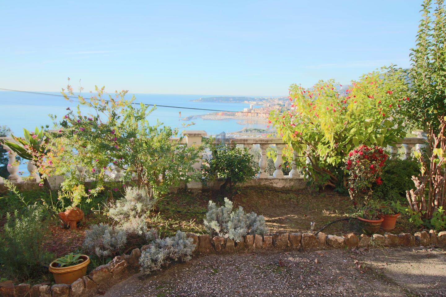 Appartement 1 pièce 40 m² · à Menton · 39,7 m² · 1 060 €