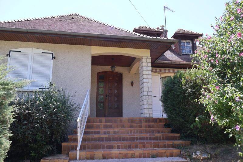 Maison 7 pièces 143 m² · à Perrigny-sur-l'Ognon · 143 m² · 255 000 €