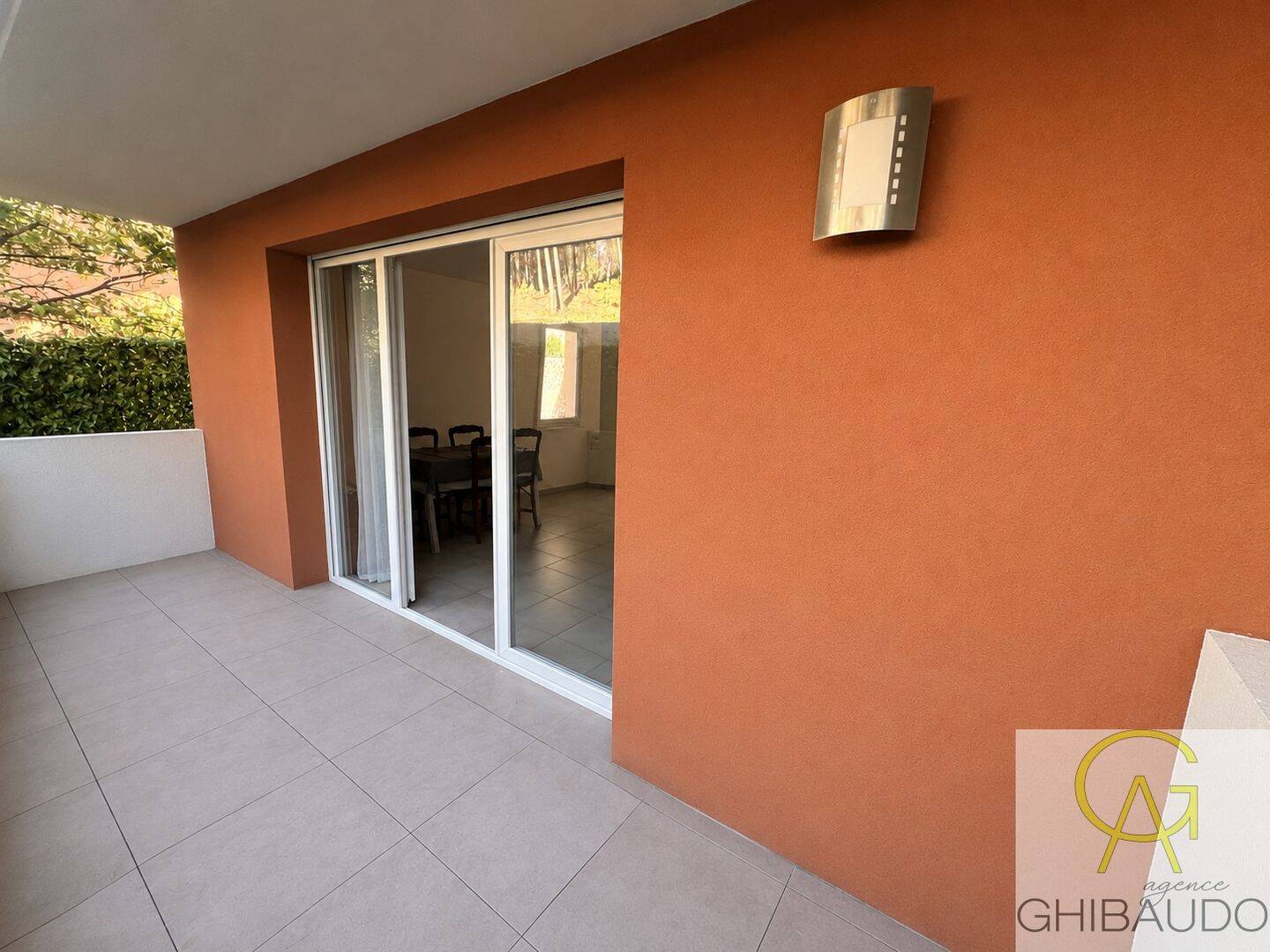 Appartement 2 pièces 48 m² · à Châteauneuf-le-Rouge · 48 m² · 220 500 €