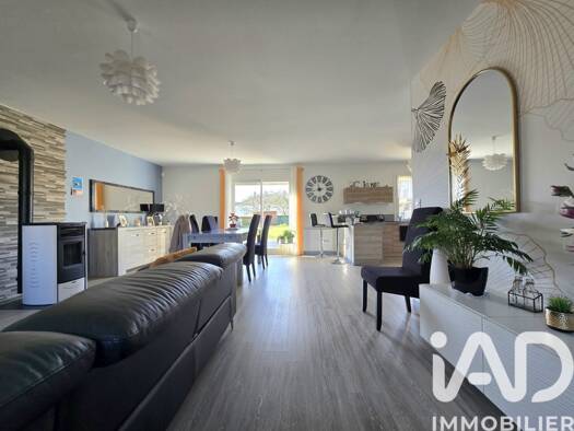 Maison de plain-pied à vendre 245 000 € 4 pièces 3 chambres 95 m² 1 083 m² de terrain Conteville 27210