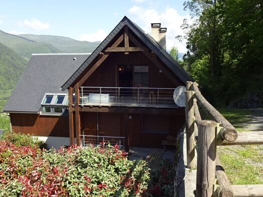 Maison à vendre 830 000 € 7 pièces 5 chambres 177 m² 638 m² de terrain Saint-Lary-Soulan 65170