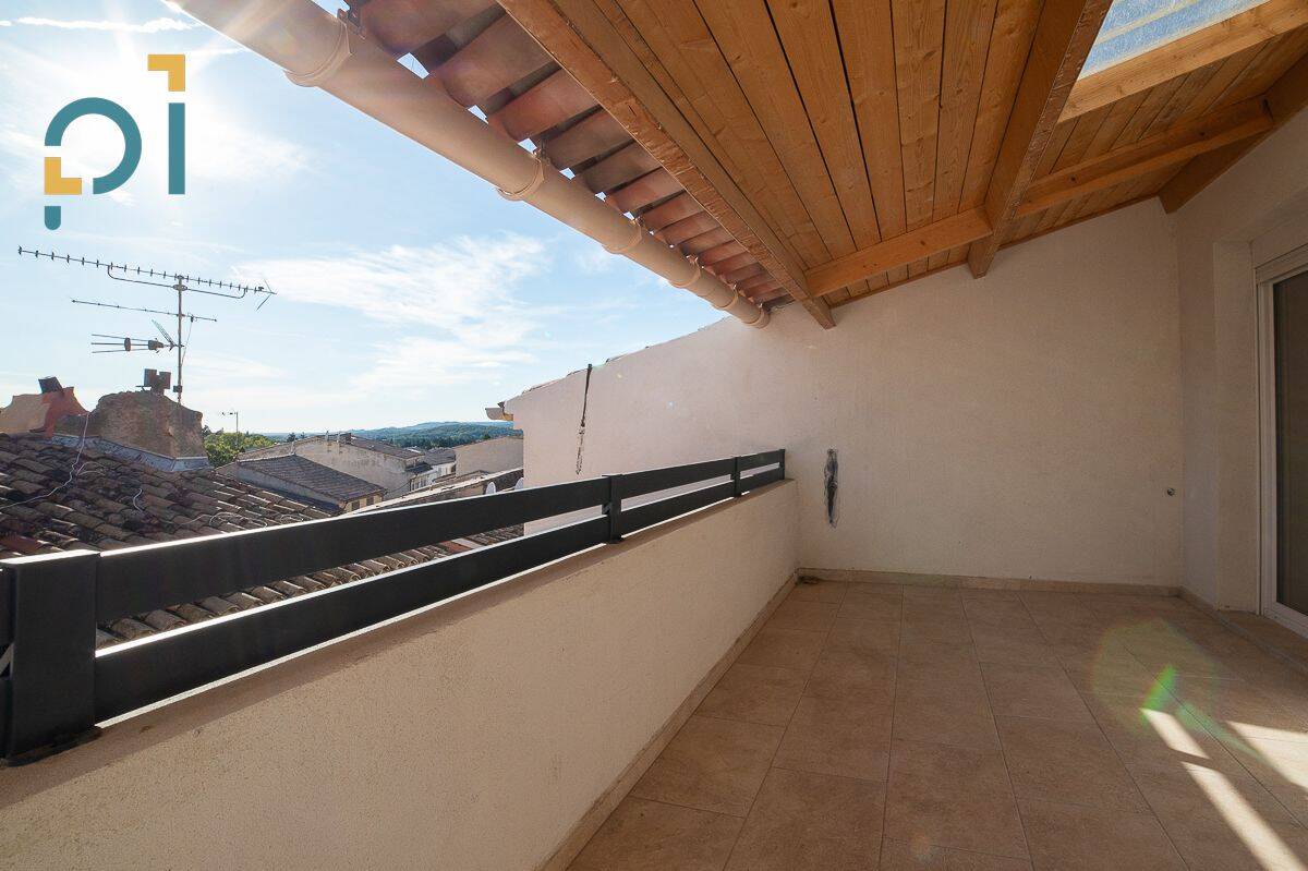 Appartement 4 pièces 77 m² · à Lambesc · 76,5 m² · 1 200 €/mois