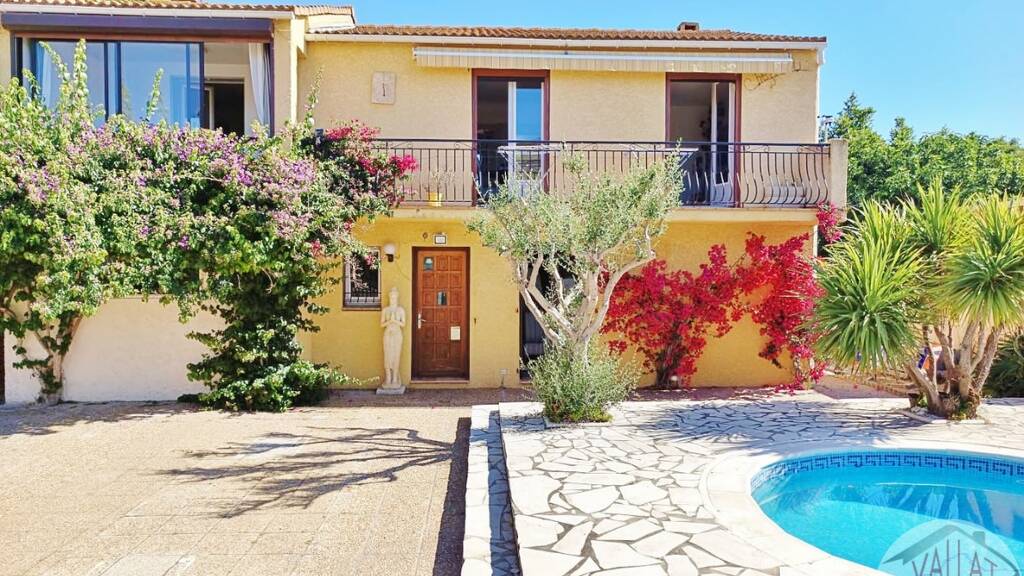 Villa à vendre 387 000 € 5 pièces 3 chambres 158 m² 686 m² de terrain Agde 34300