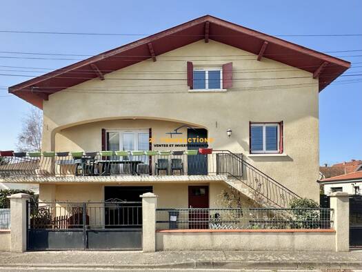 Maison à vendre 275 000 € 8 pièces 4 chambres 188 m² 358 m² de terrain Montrond-les-Bains 42210