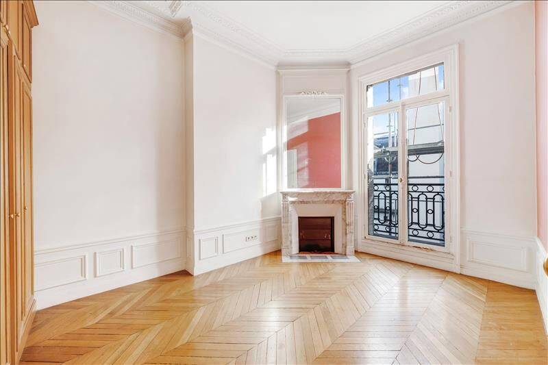 Appartement 7 pièces 268 m² · à Paris 8ème Arrondissement · 268,4 m² · 7 600 €/mois