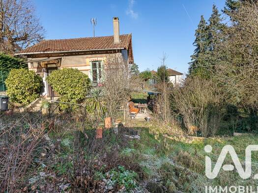 Terrain constructible viabilisé à vendre 320 000 € 491 m² de terrain Nord Palaiseau 91120