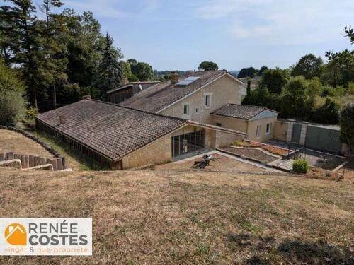 Maison 7 pièces 220 m² · à Montlieu-la-Garde · 220 m² · 74 800 €