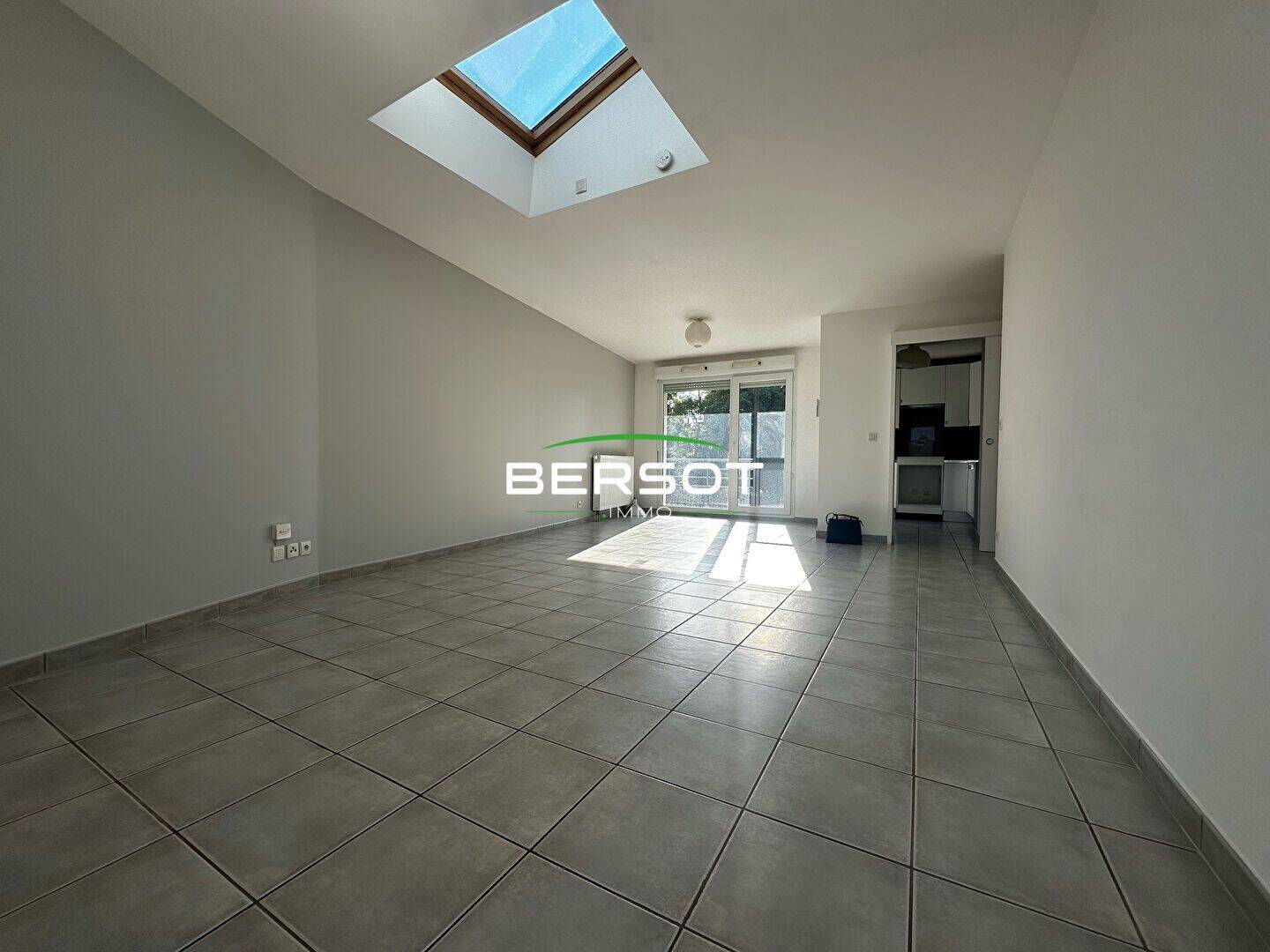 Appartement 4 pièces 77 m² · à Besançon · 76,8 m² · 940 €