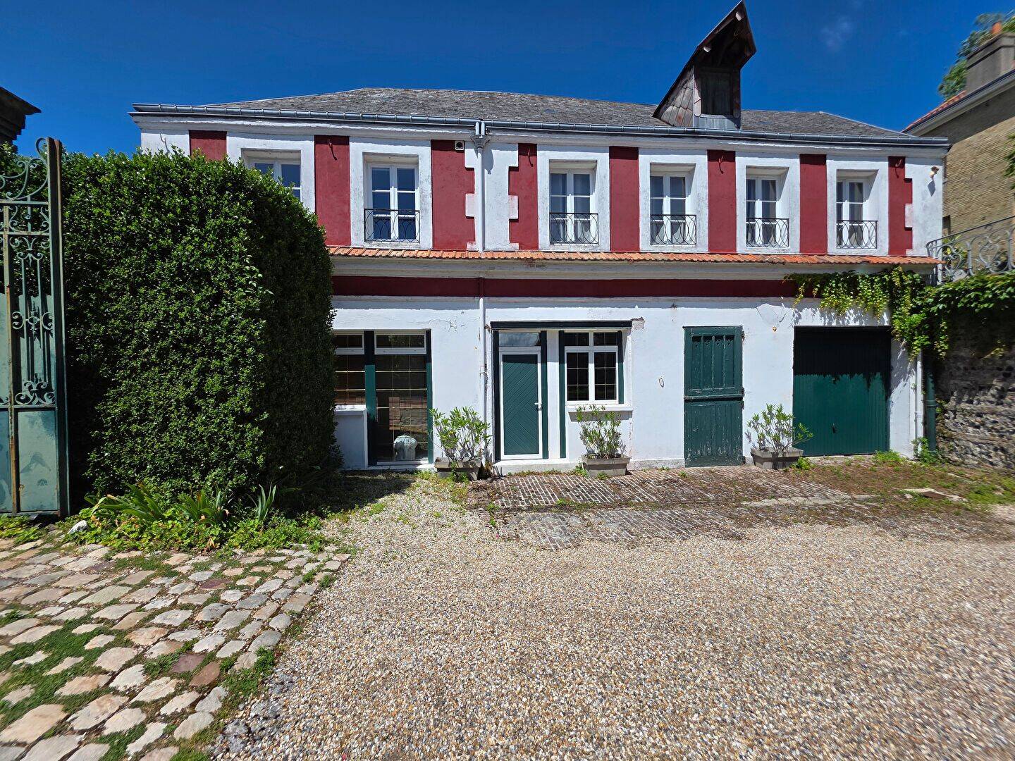 Appartement 3 pièces 107 m² · à Le Havre · 107 m² · 1 330 €