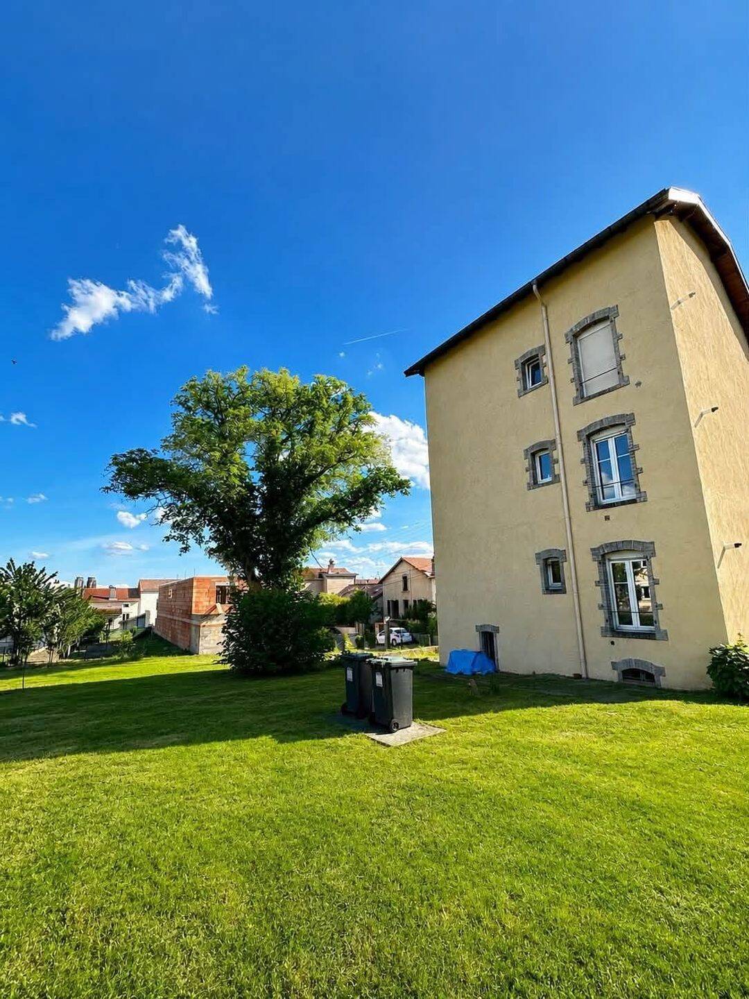 Appartement 5 pièces 75 m² · à Toul · 75 m² · 980 €