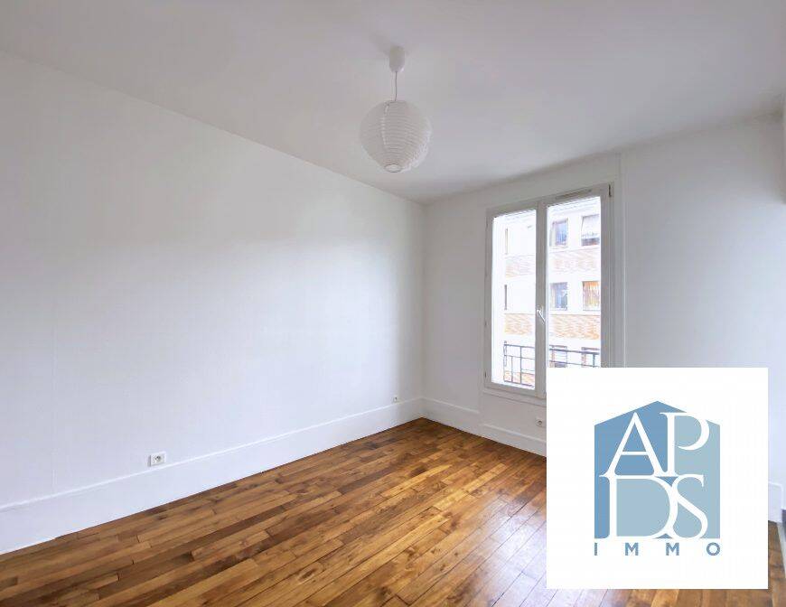 Appartement 2 pièces 33 m² · à Ivry-sur-Seine · 32,9 m² · 1 090 €/mois