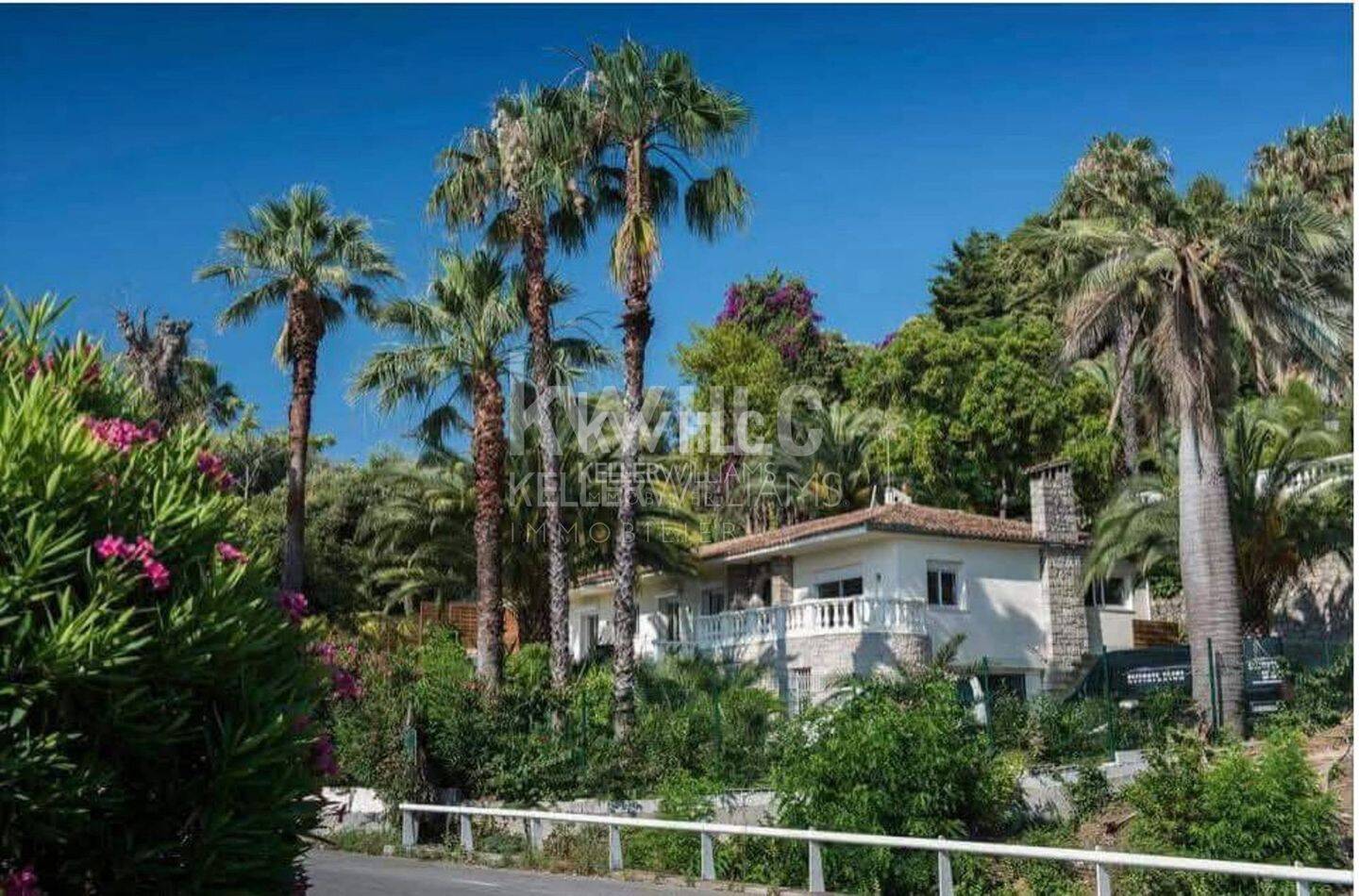 Maison 8 pièces 224 m² · à Vallauris · 224 m² · 1 300 000 €