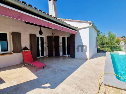 Maison de plain-pied à vendre 340 000 € 4 pièces 3 chambres 120 m² 615 m² de terrain Alès 30100
