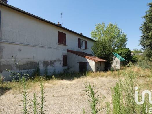 Maison à vendre 92 000 € 6 pièces 4 chambres 180 m² 1 735 m² de terrain Saint-Ennemond 03400