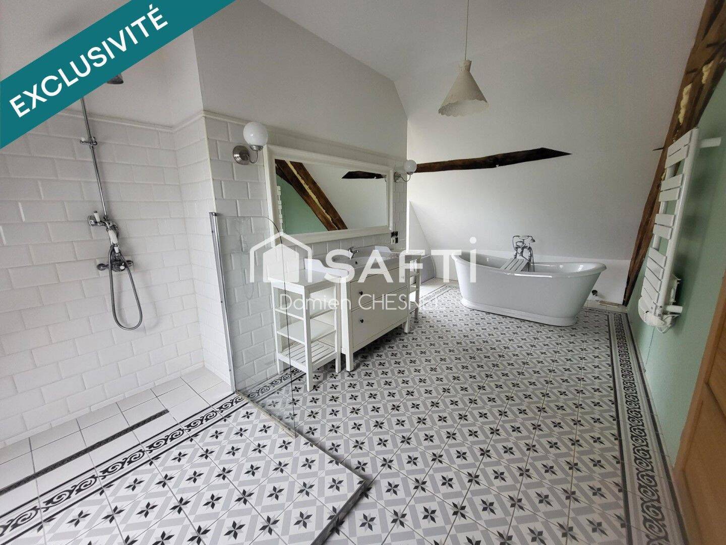 Maison 4 pièces 127 m² · à Saint-Caprais · 127 m² · 139 500 €