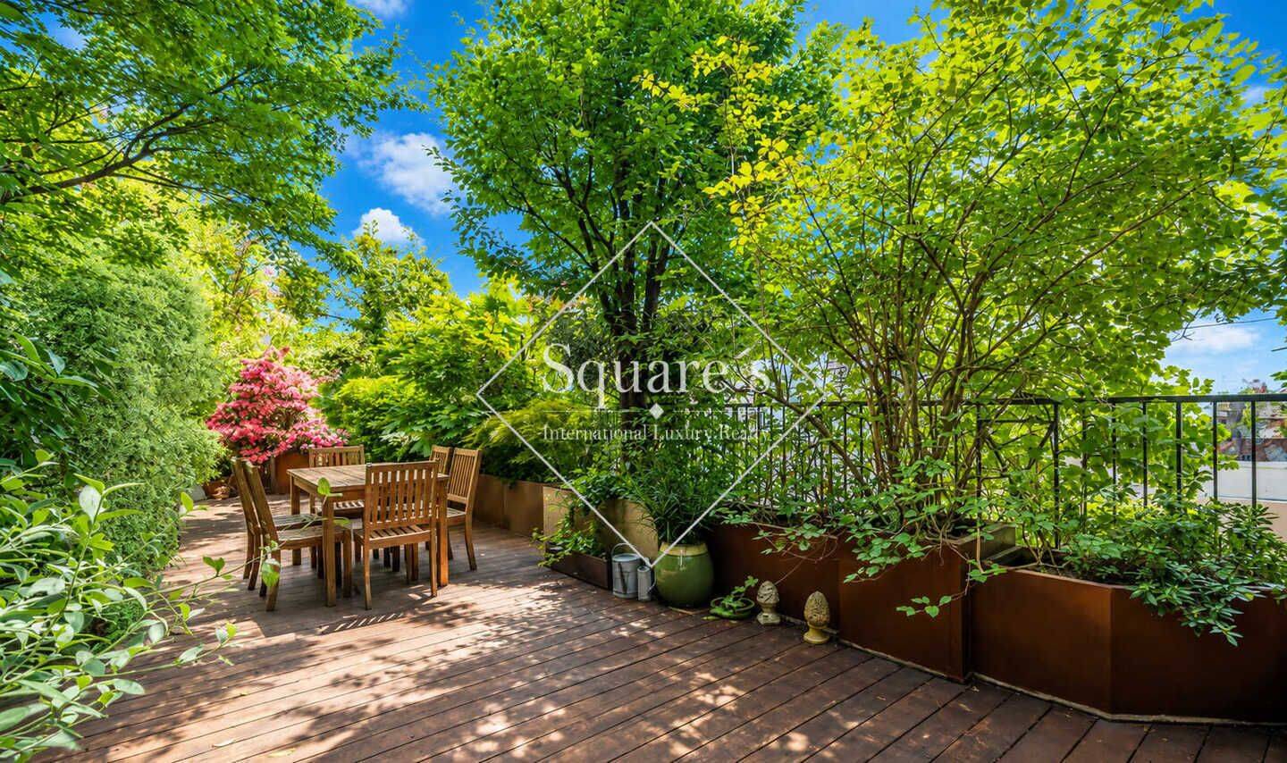 Appartement 8 pièces 190 m² · à Paris 17ème Arrondissement · 190 m² · 3 790 000 €