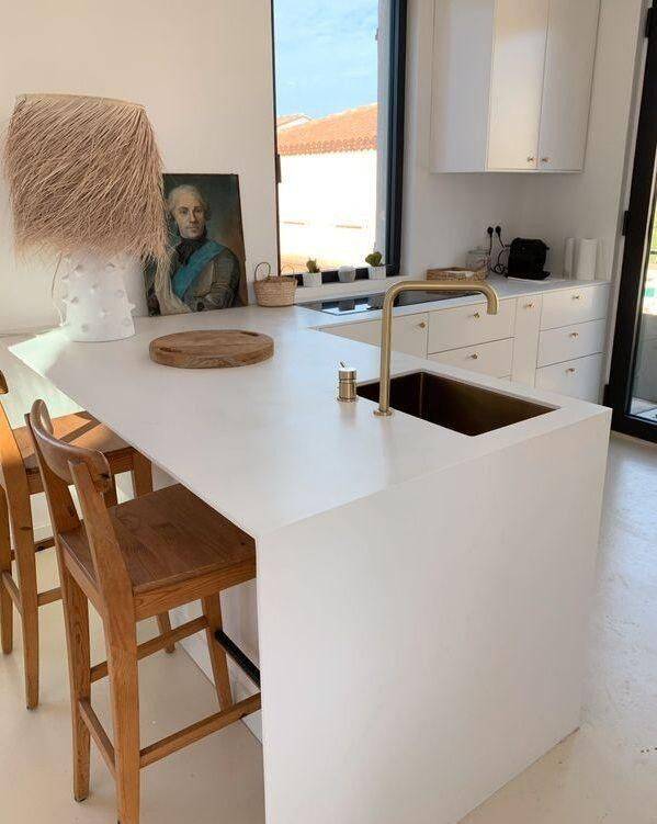Appartement 3 pièces 80 m² · à Saint-Cyr-sur-Mer · 80 m² · 2 200 €/mois