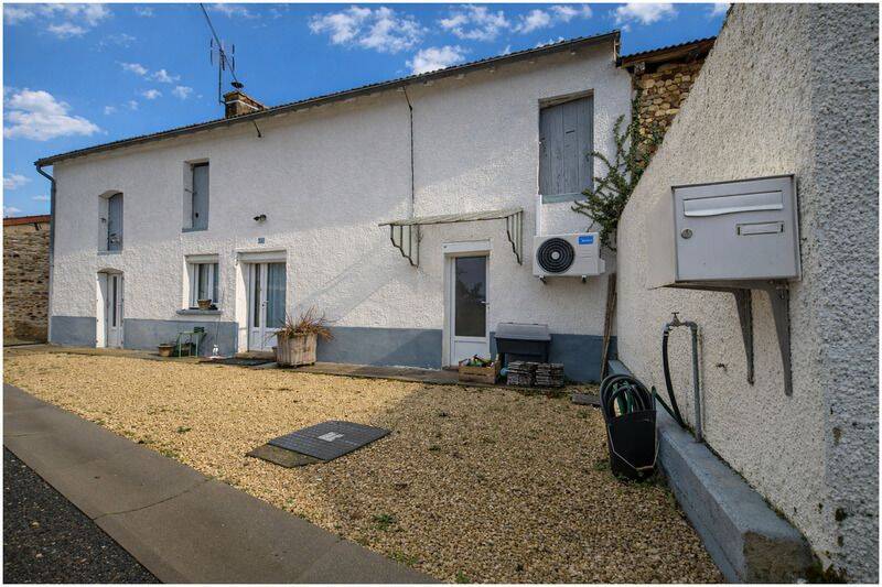 Maison 4 pièces 100 m² · à Saint-Martin-la-Pallu · 100 m² · 128 900 €
