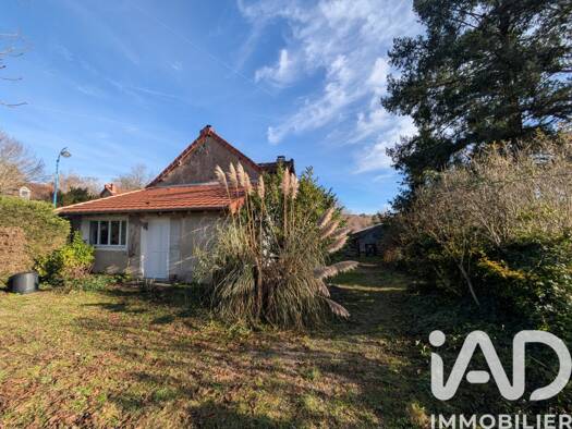 Maison à vendre 107 000 € 4 pièces 2 chambres 70 m² 875 m² de terrain Saint-Honoré-les-Bains 58360