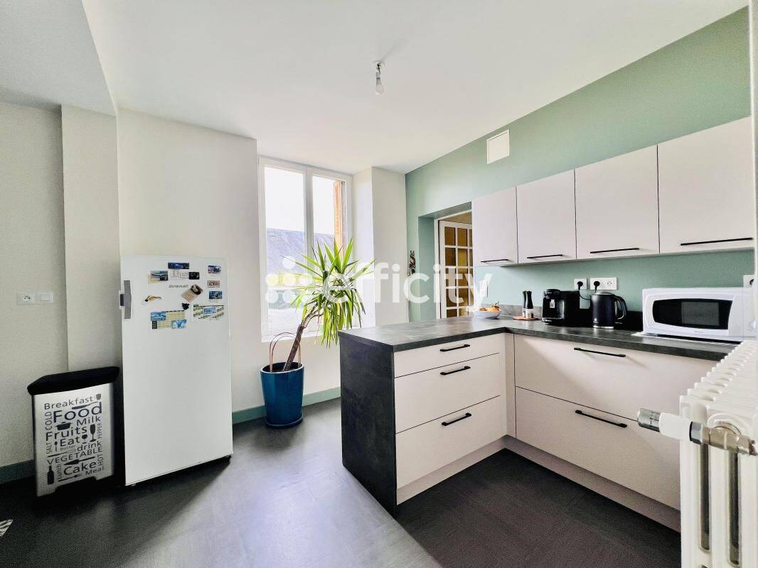 Maison 6 pièces 140 m² · à Saint-Ouen · 140 m² · 182 000 €