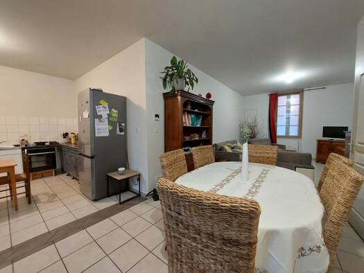 Immeuble à vendre 169 600 € 202 m² Cuisery 71290