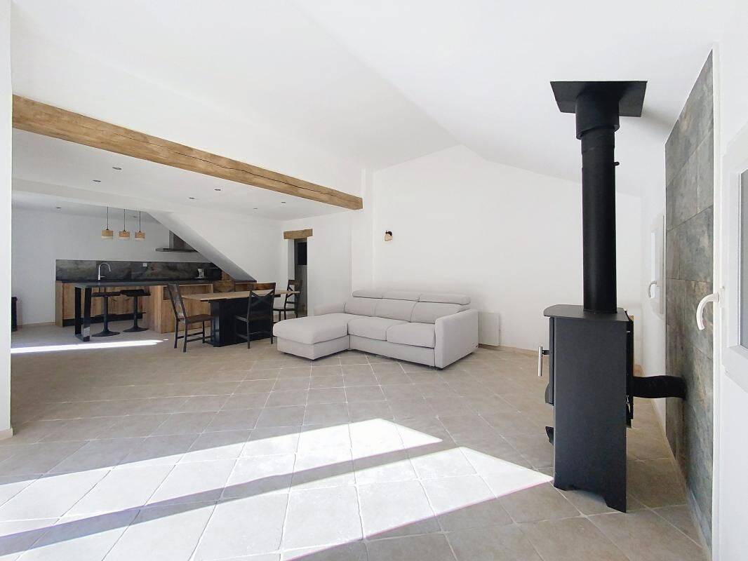 Maison 3 pièces 81 m² · à Avignon · 81,2 m² · 180 000 €