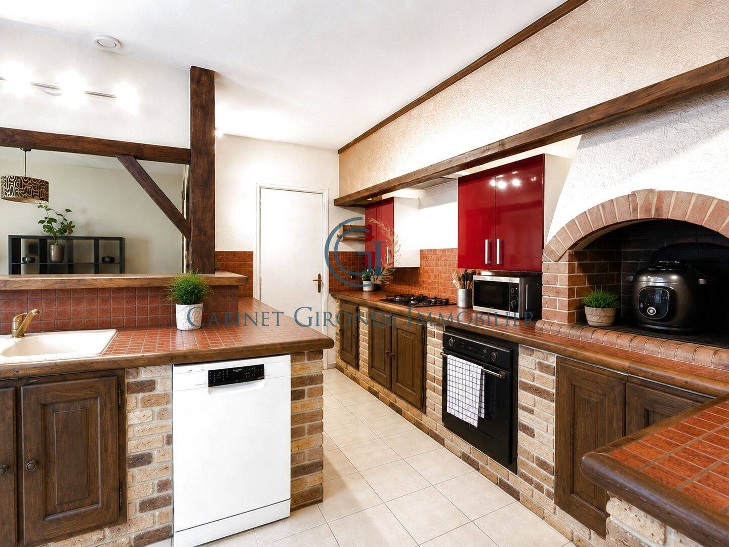 Maison 6 pièces 115 m² · à Arveyres · 115 m² · 306 000 €