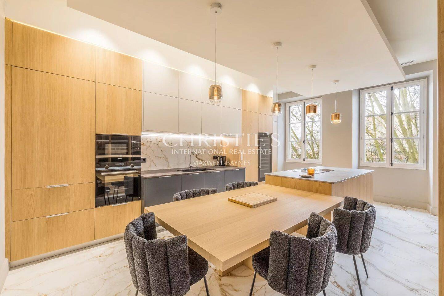 Appartement 6 pièces 130 m² · à Bordeaux · 130 m² · 1 040 000 €