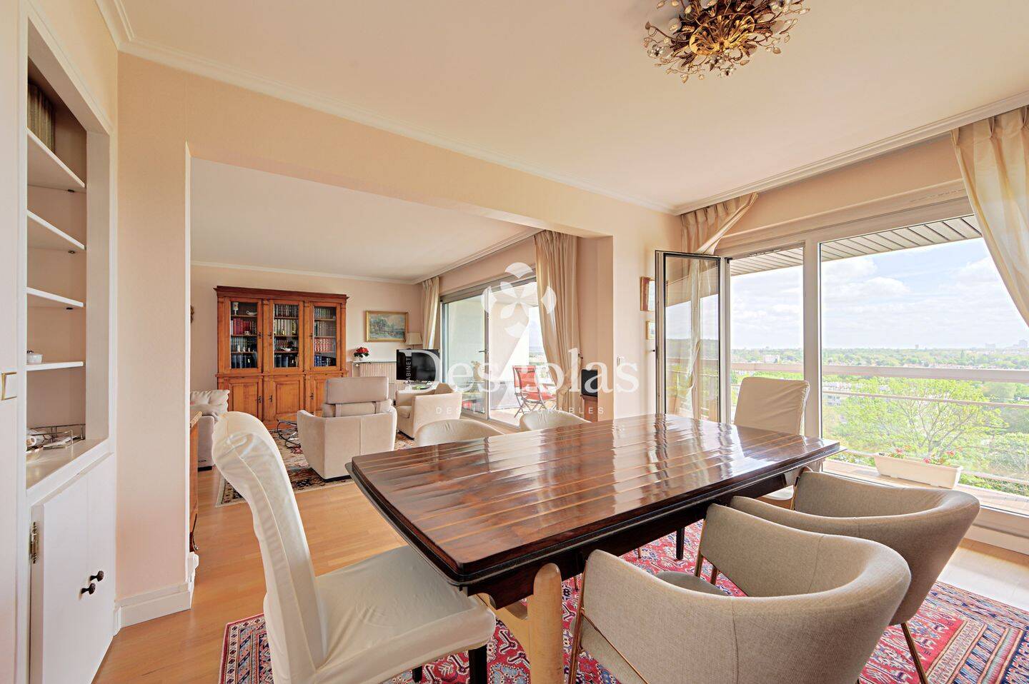 Appartement 5 pièces 105 m² · à Saint-Germain-en-Laye · 105 m² · 645 000 €