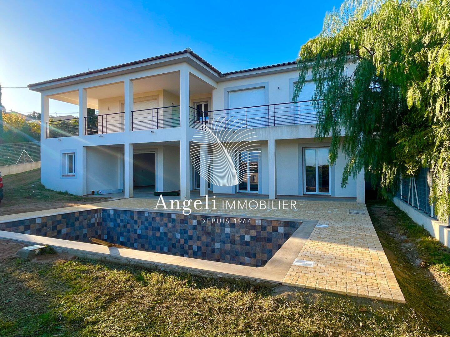 Maison 4 pièces 137 m² · à Fréjus · 137 m² · 879 000 €
