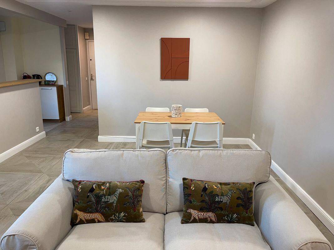 Appartement 2 pièces 48 m² · à Talence · 48 m² · 990 €