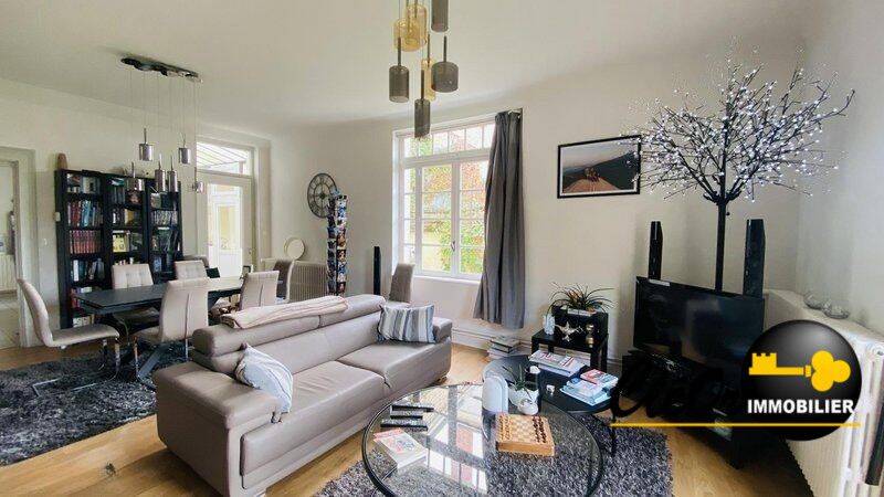 Maison 5 pièces 180 m² · à Louhans · 180 m² · 244 700 €