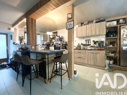 Maison de ville à vendre 129 000 € 5 pièces 4 chambres 120 m² 537 m² de terrain Dore-l'Église 63220