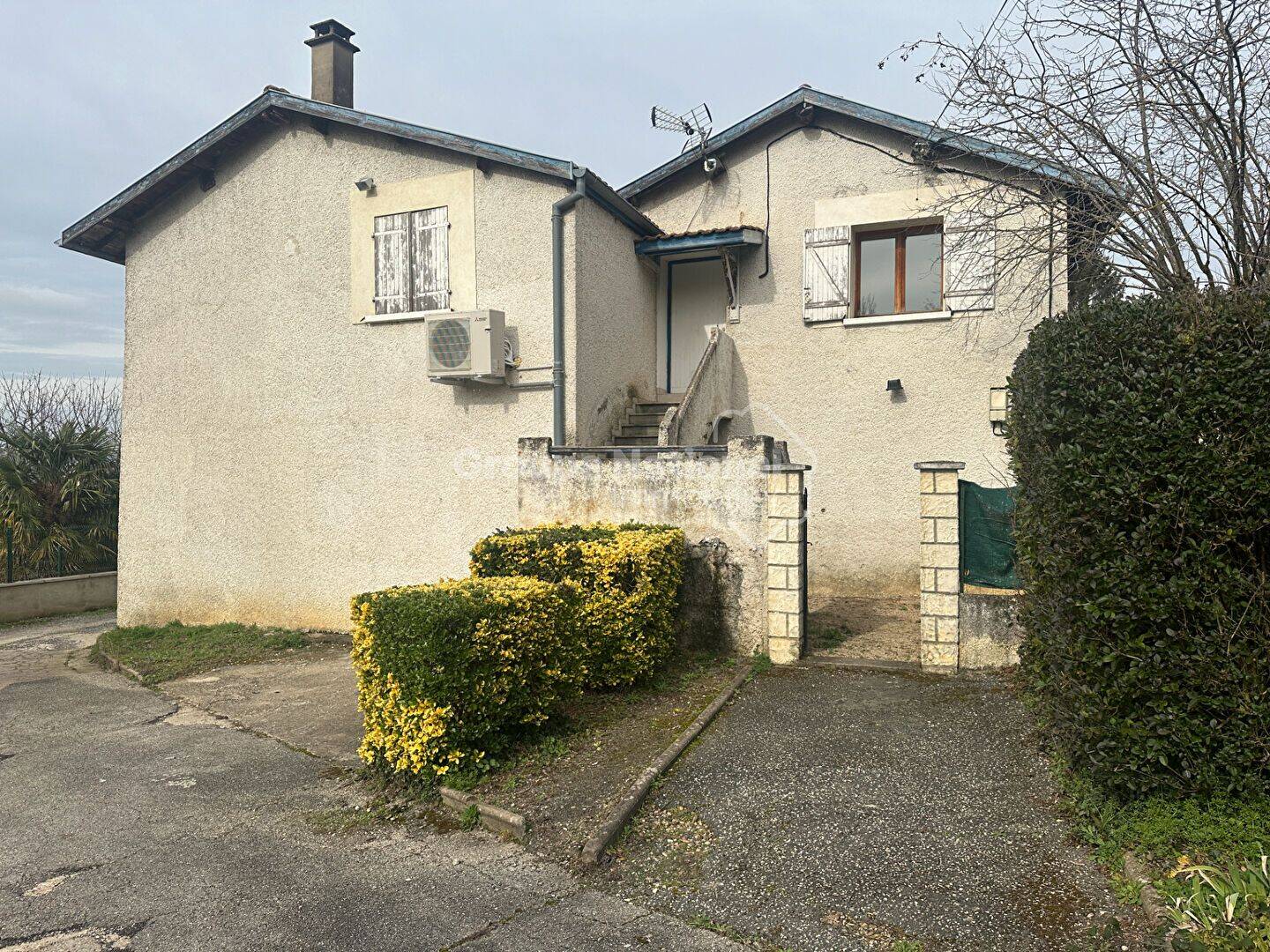 Maison 4 pièces 94 m² · à Reyrieux · 93,7 m² · 1 050 €