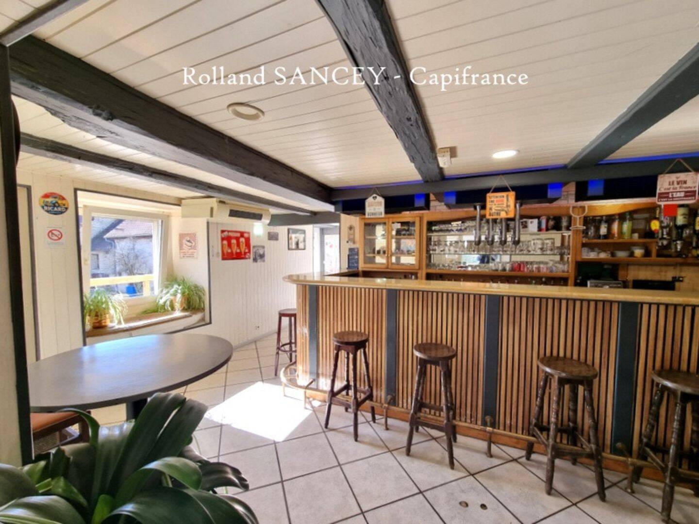 Maison 10 pièces 446 m² · à Montécheroux · 446 m² · 160 000 €