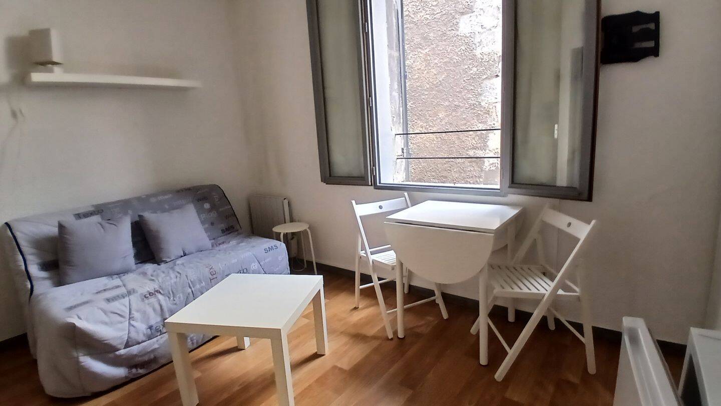 Appartement 1 pièce 18 m² · à Périgueux · 18 m² · 395 €