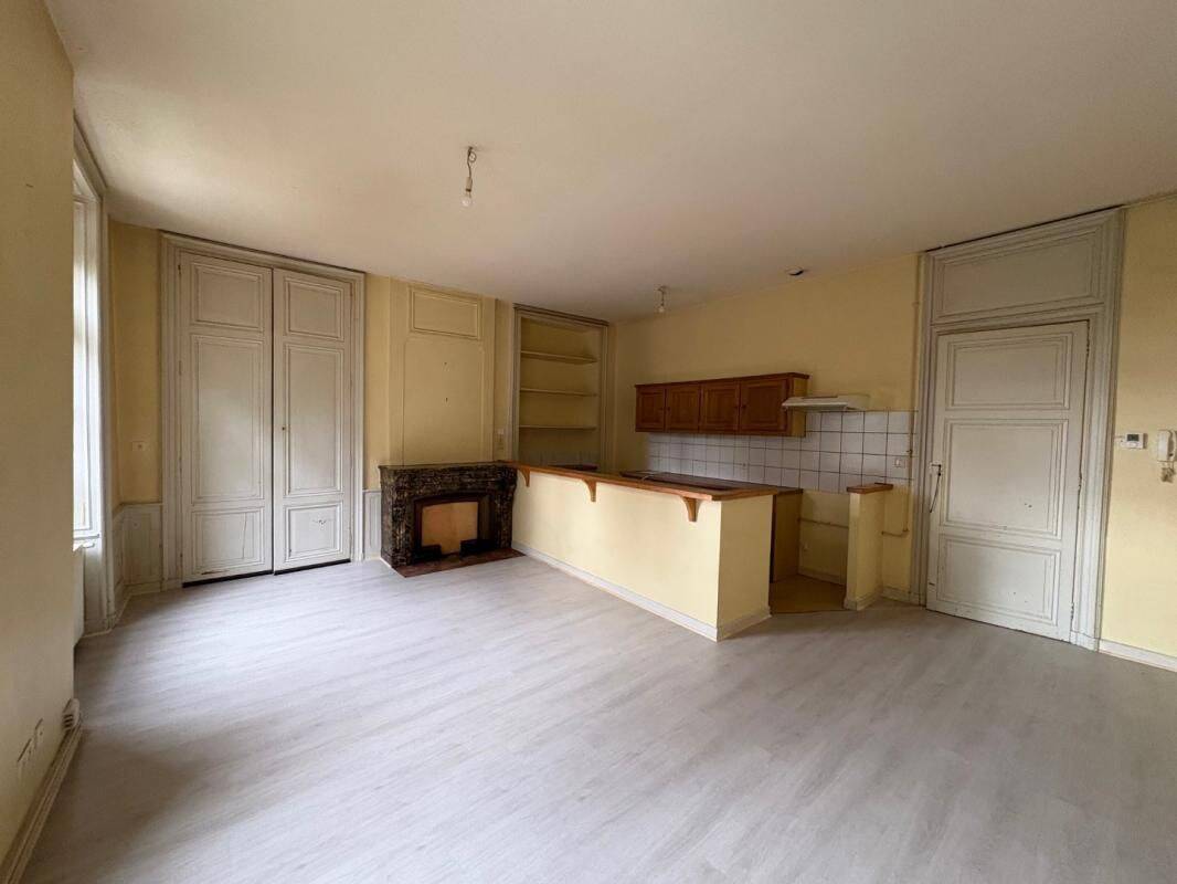Appartement 2 pièces 60 m² · à Amplepuis · 60 m² · 470 €/mois