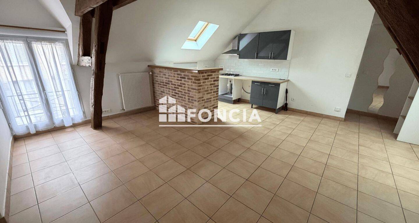 Appartement 2 pièces 52 m² · à Houdan · 51,7 m² · 760 €