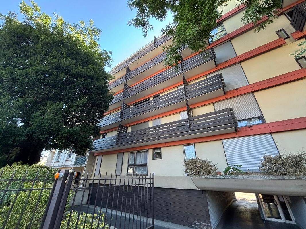 Appartement 2 pièces 40 m² · à Bourg-la-Reine · 39,8 m² · 972 €