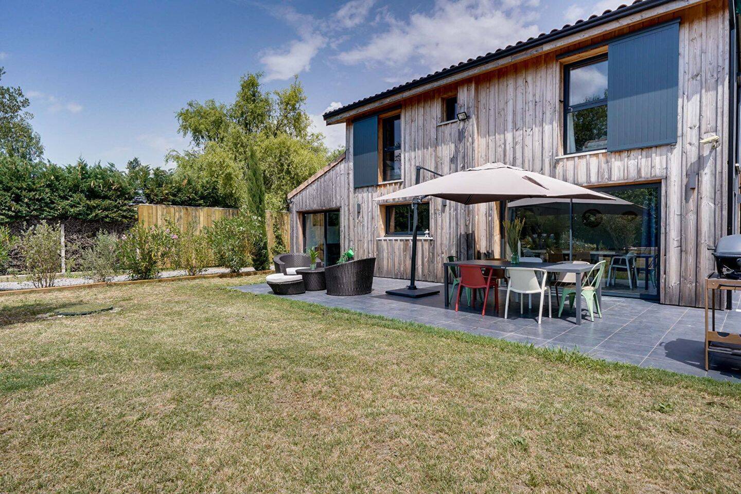 Maison 5 pièces 96 m² · à Bouliac · 96 m² · 2 000 €/mois