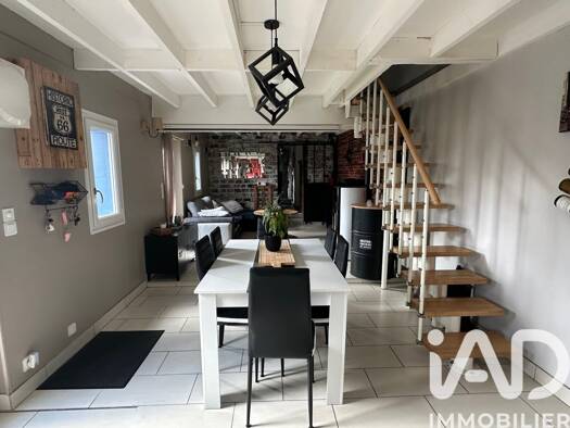 Maison à vendre 185 000 € 3 pièces 2 chambres 60 m² 574 m² de terrain Saint-Laurent-de-Brèvedent 76700