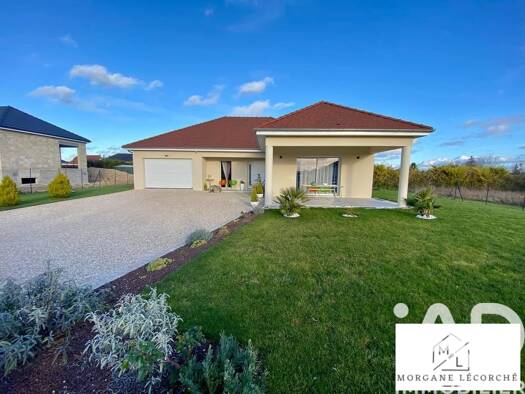 Maison à vendre 329 000 € 4 pièces 3 chambres 125 m² 836 m² de terrain Payns 10600