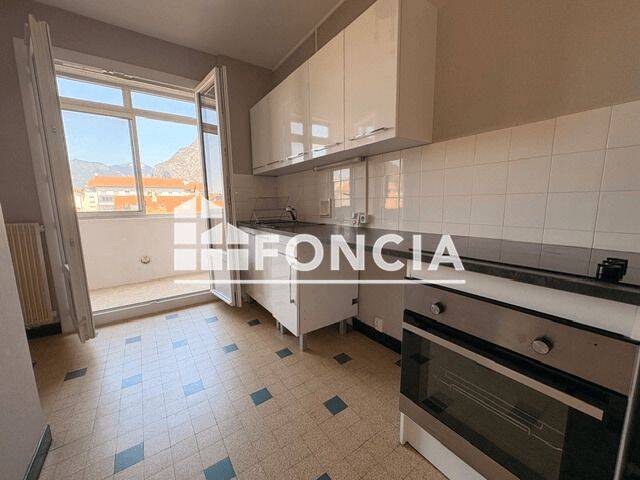 Appartement 2 pièces 54 m² · à Fontaine · 54 m² · 648 €/mois