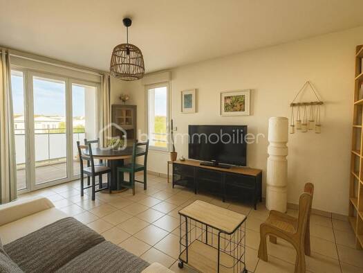 Appartement à vendre 199 000 € 3 pièces 2 chambres 67,3 m² Étage 3/3 Centre Ville Saint-Priest 69800